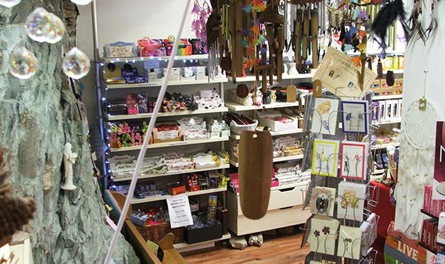 Gift-Shop-View-Img01